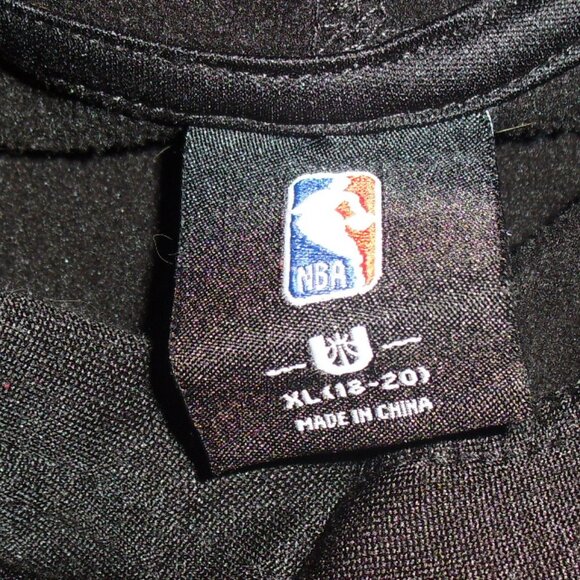 Chicago Bulls Boys Kids Youth Unk Black Hoodie Sweatshirt Sz. XL 18-20 Nba - Picture 3 of 3